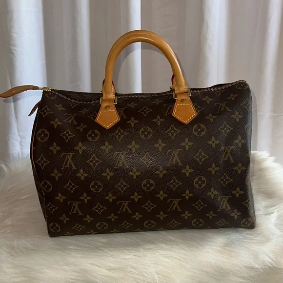 Louis Vuitton Monogram Speedy 35 - Picture 6 of 10